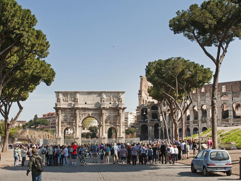 Coral Flat Colosseo Рим Номер фото